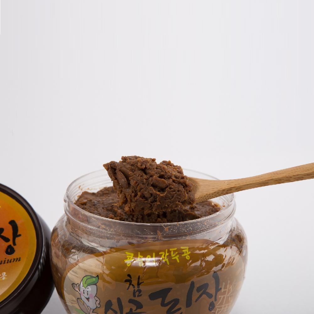 Seasoned food (doenjang)