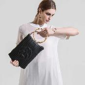 [ARAC.9] NUBI-LOGO CLUTCH_black
