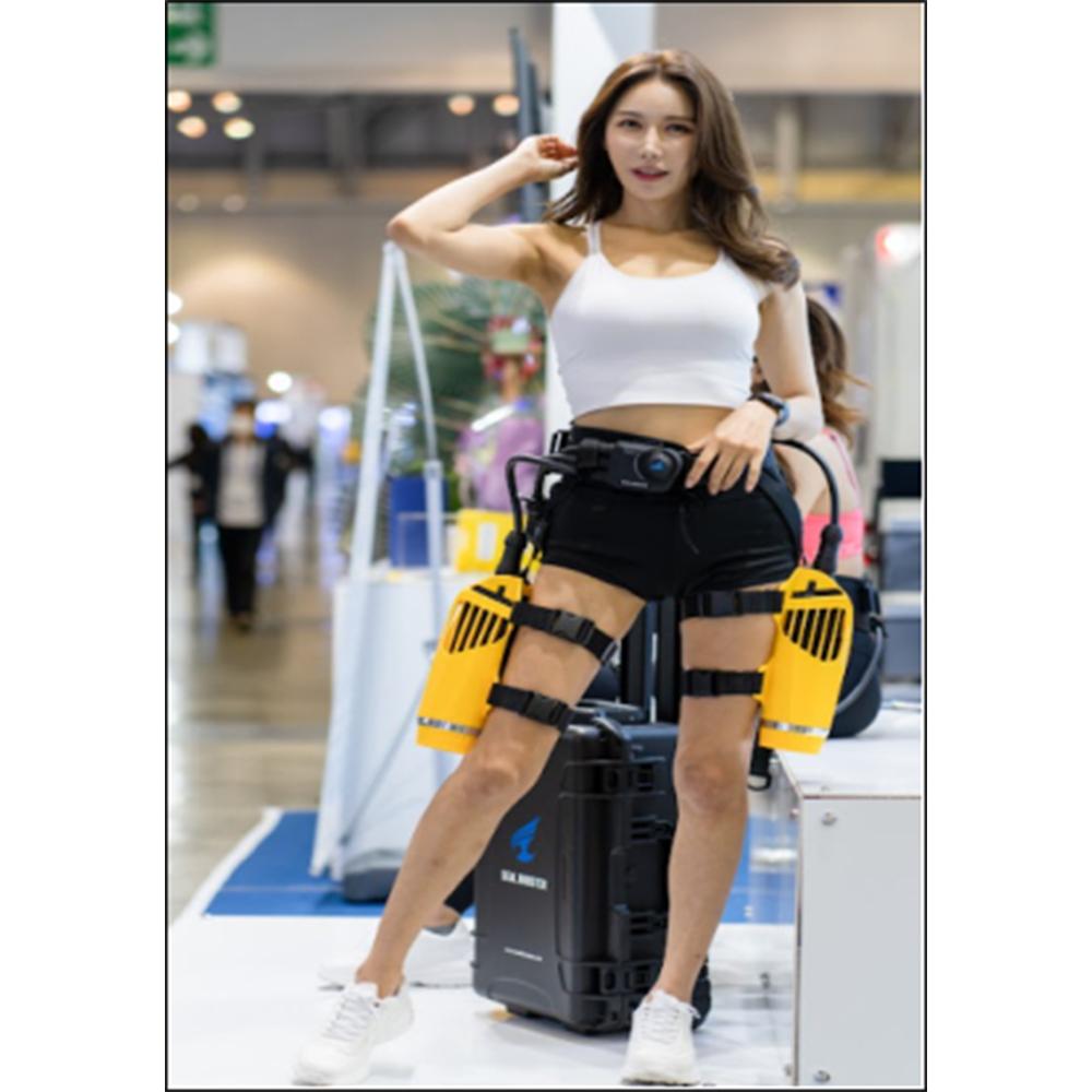 Wearable Underwater Scooter